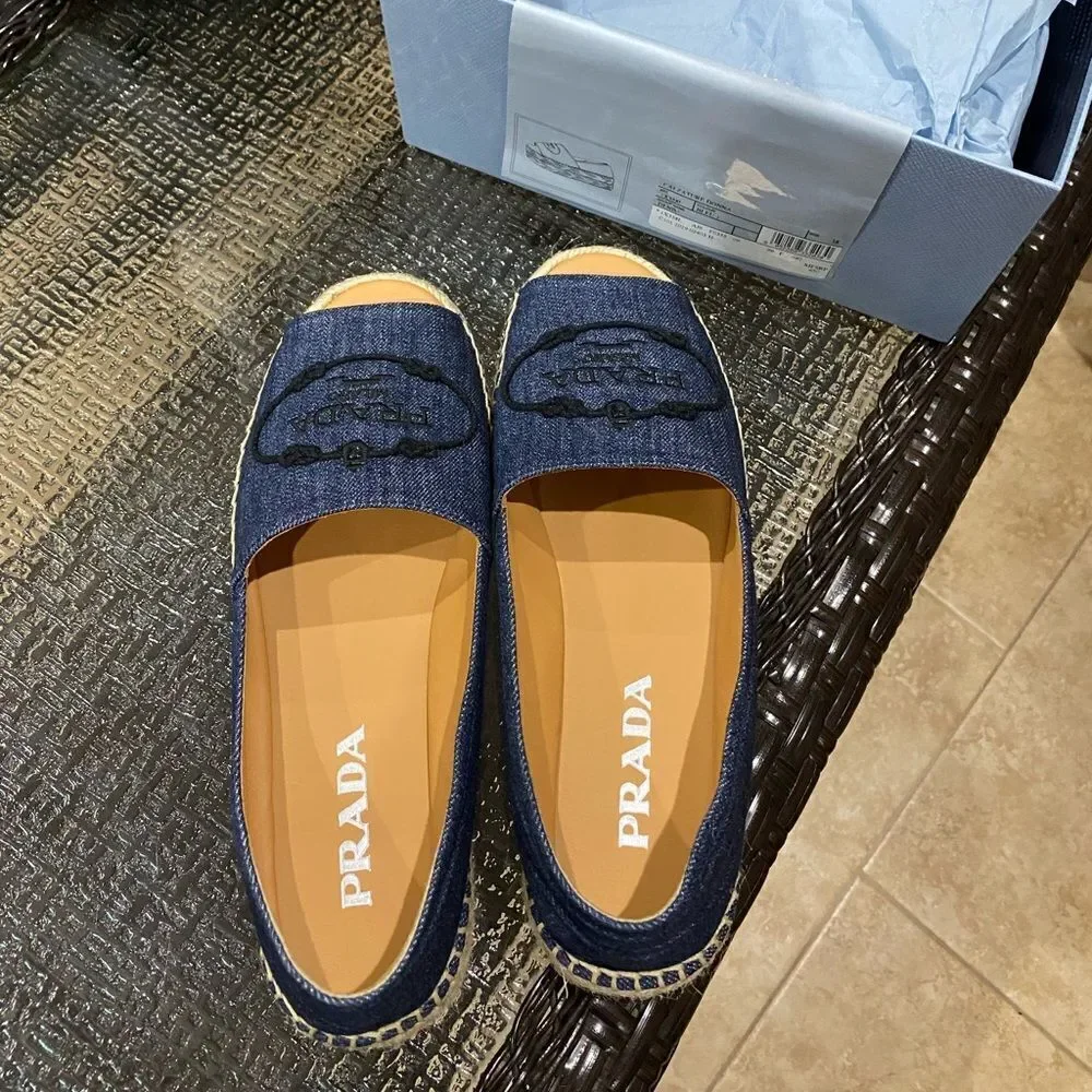 NWT Prada denim blue, size 38